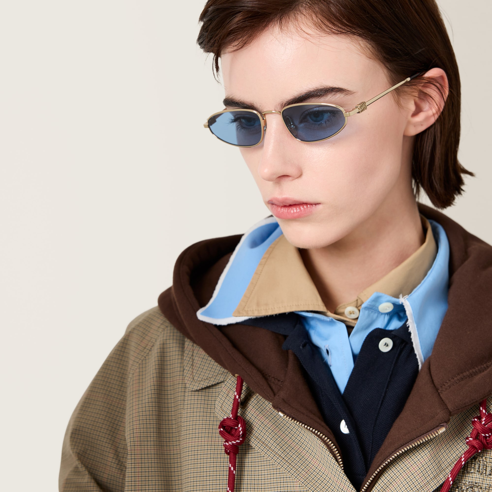 Miu Miu Logo sunglasses - Image 6